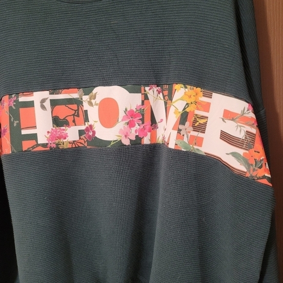 ❤️Desigual green relaxed fit cropped sweatshirt with graphic panel - Picture 10 of 12